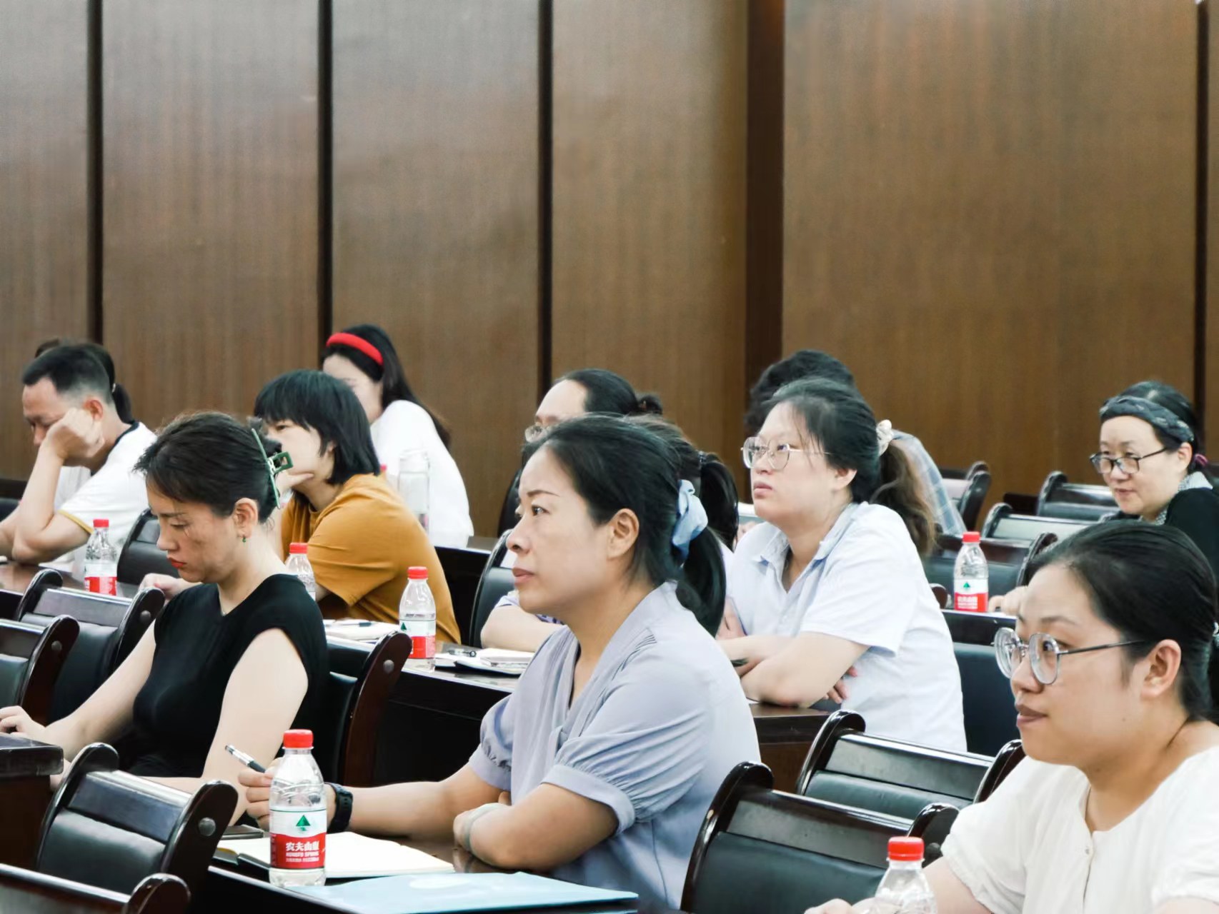 我校开展民法典主题普法宣讲活动暨合同线上审批流程培训会