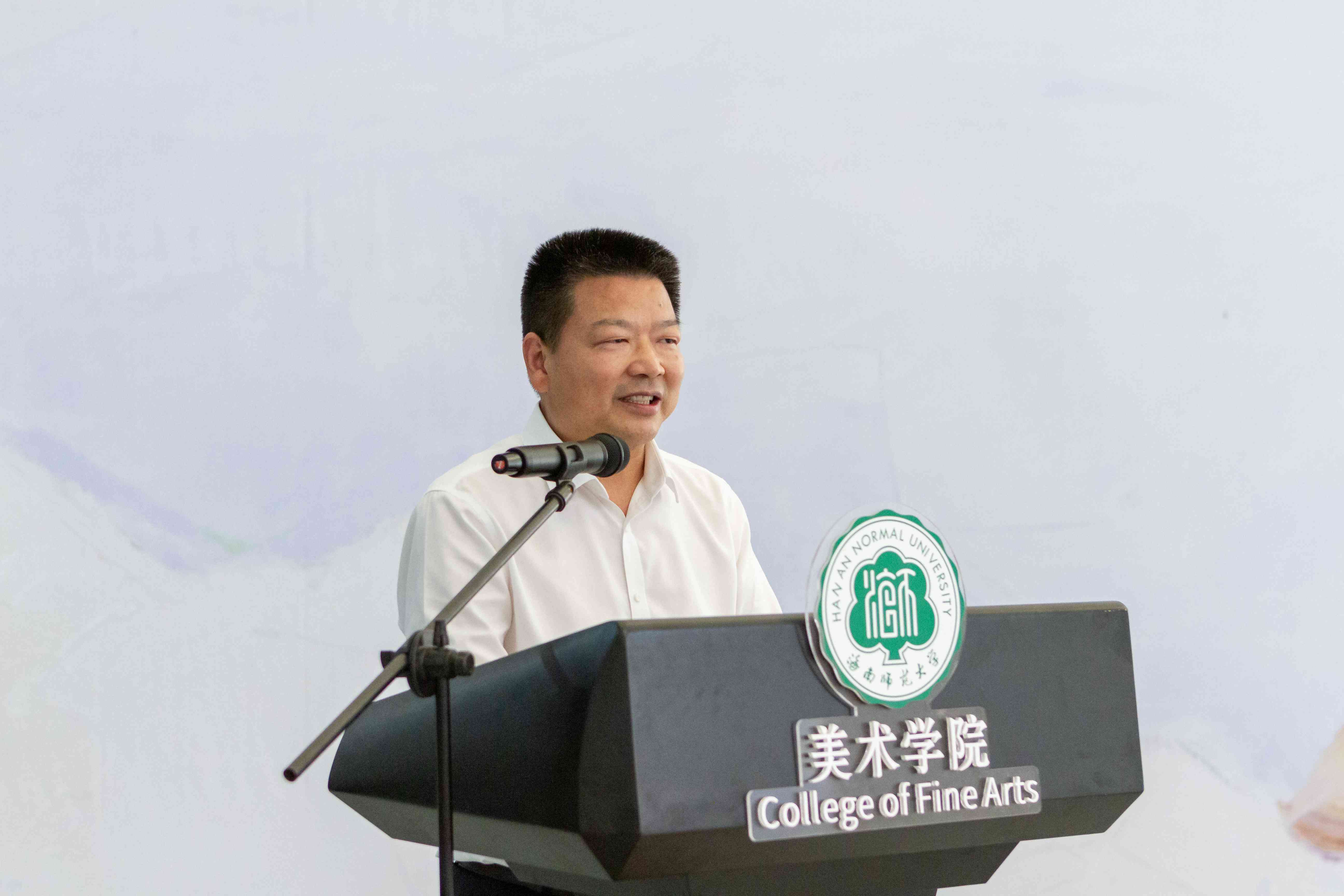 “白风景”―刘春冰油画作品巡展在星空游戏官方美术馆开幕