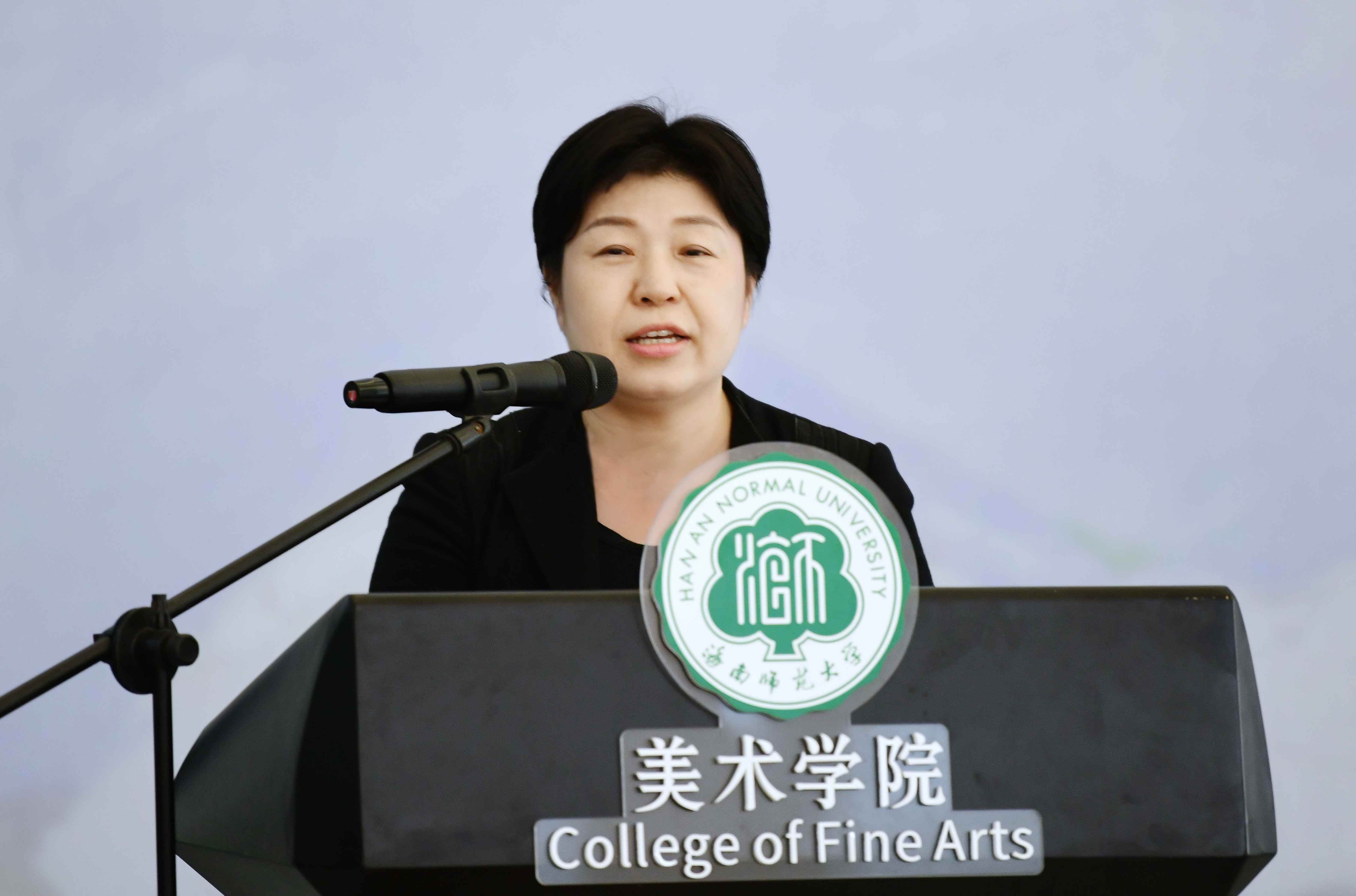 “白风景”―刘春冰油画作品巡展在星空游戏官方美术馆开幕