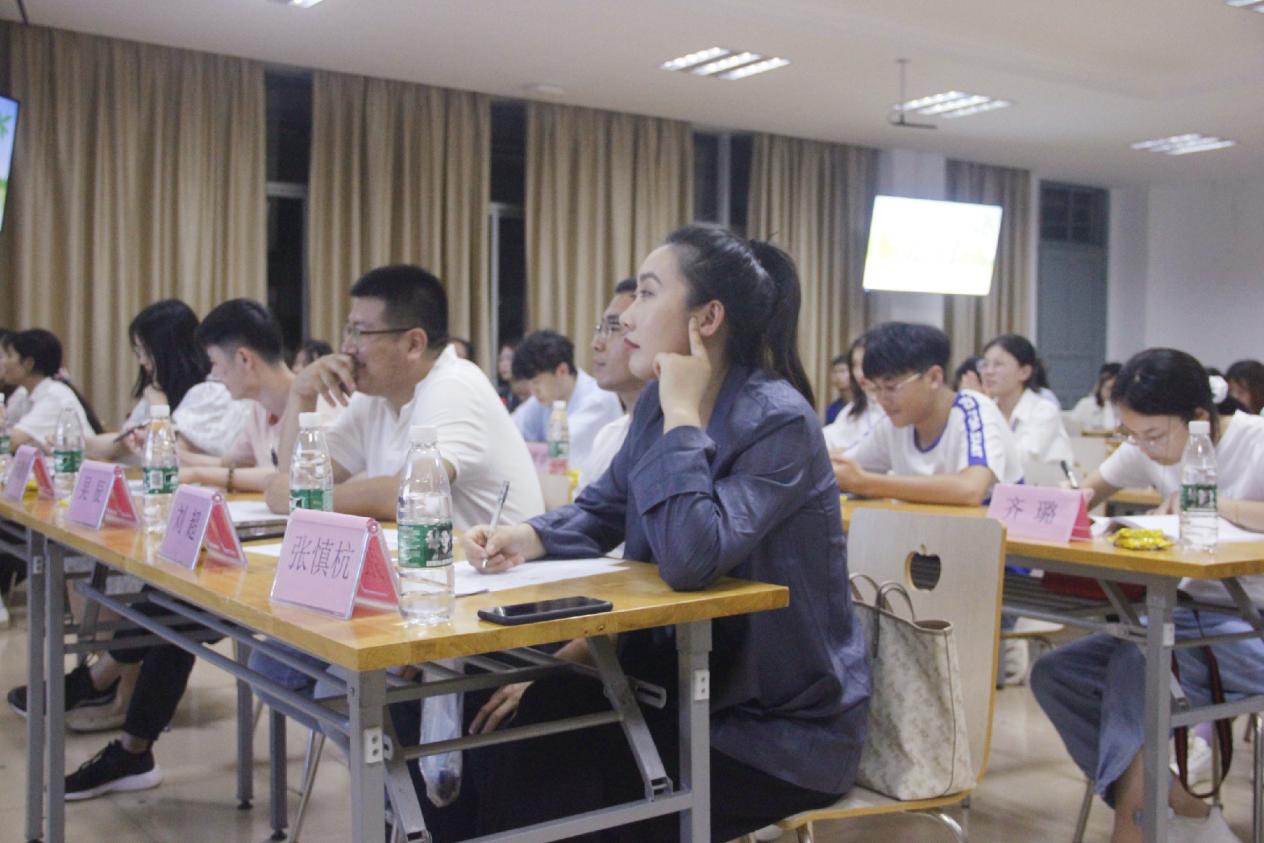 青年之声・记文学院“赛红色课堂”比赛