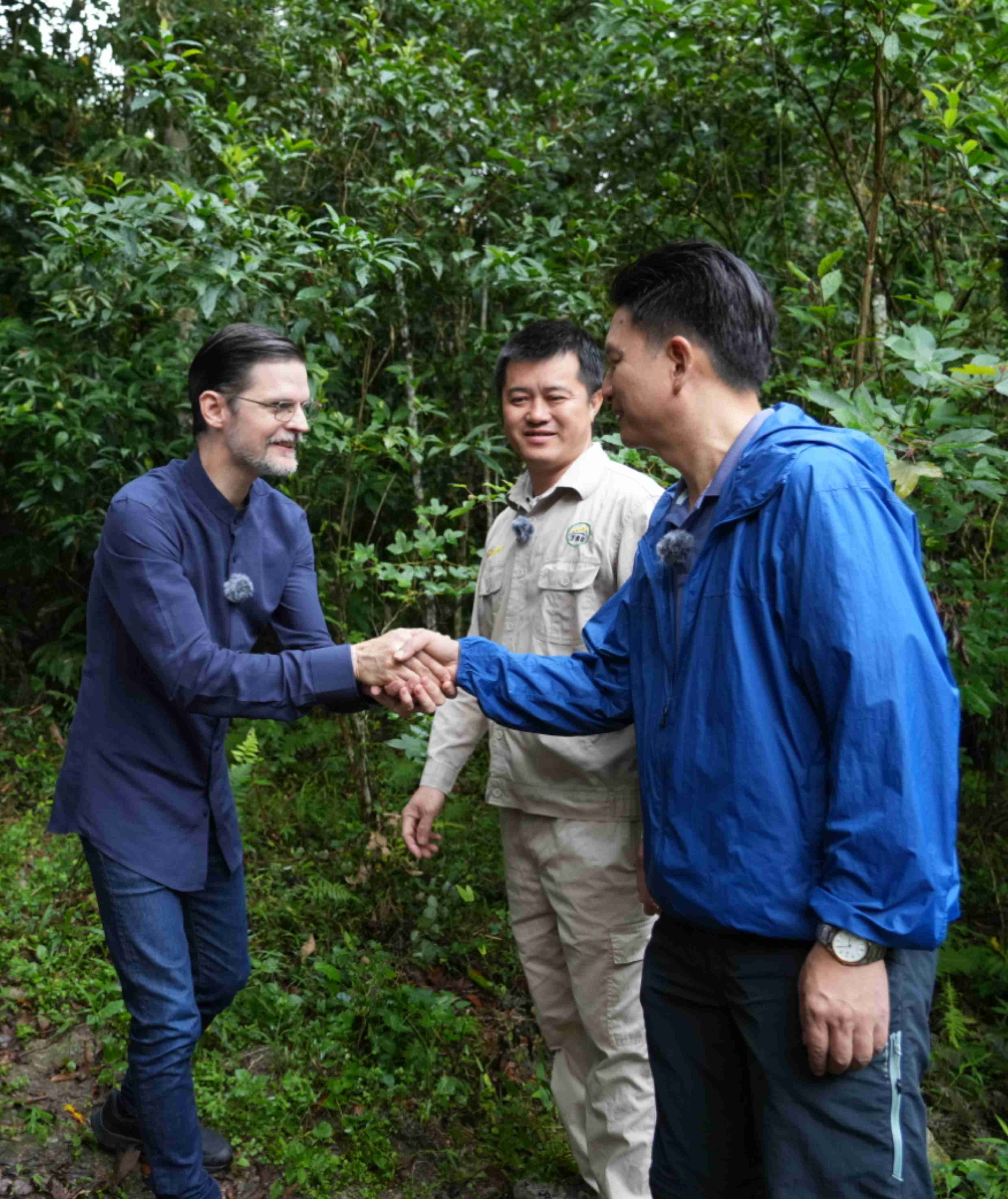 汪继超教授受邀陪同阿根廷驻华大使调研五指山热带雨林