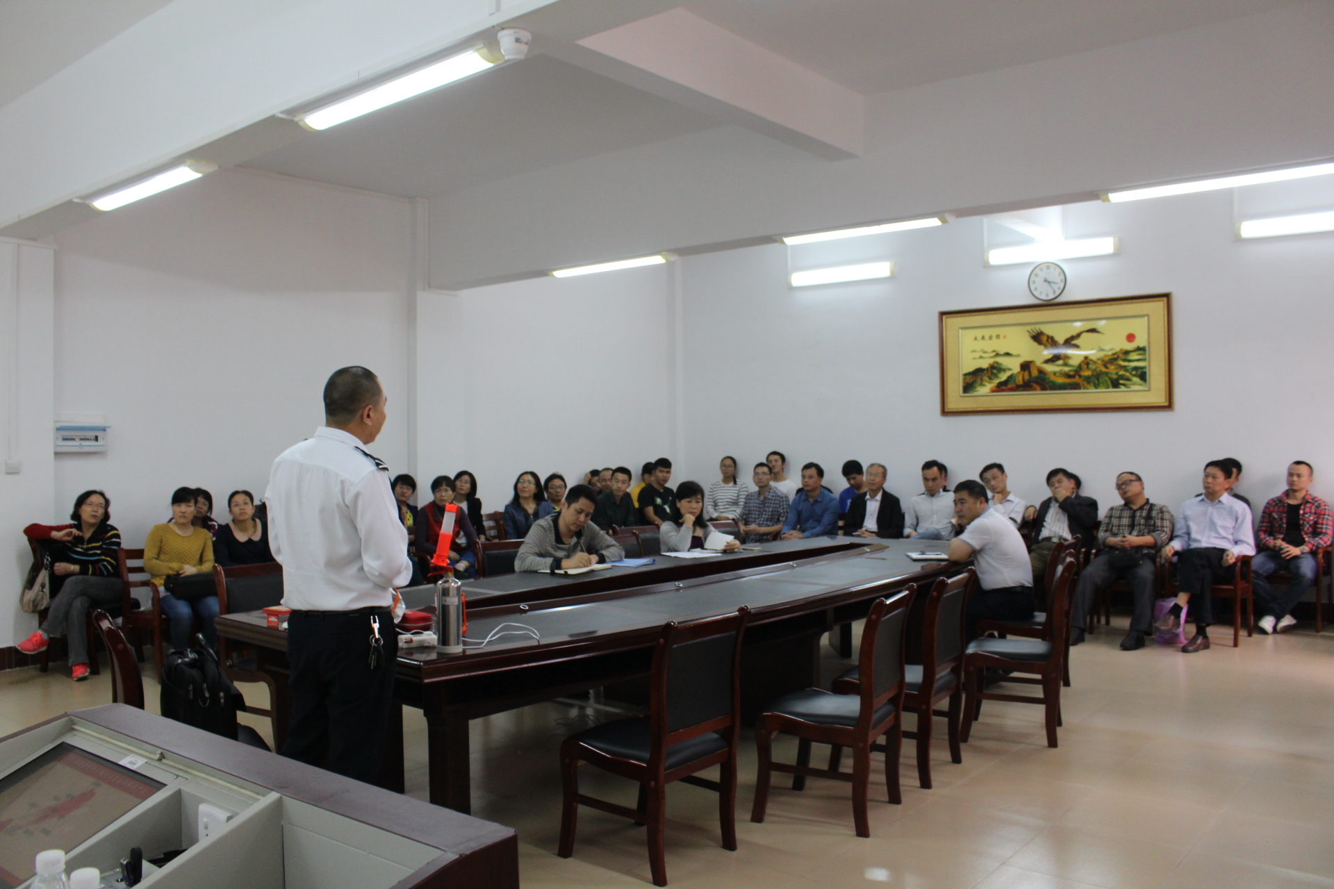 生命不易，且行且珍惜――记物理与电子工程学院师生防灾减灾培训  