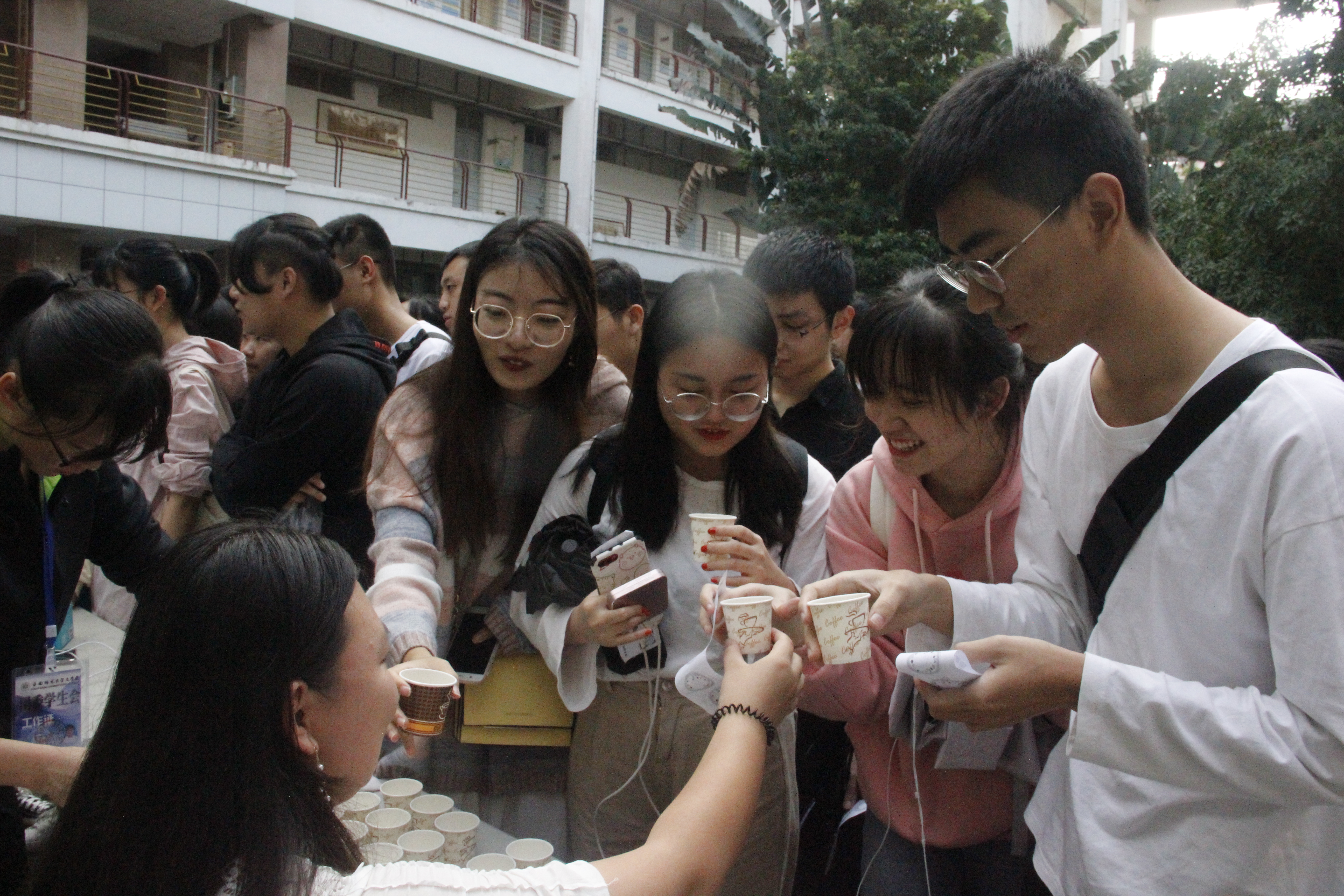 青年之声・记文学院创新创业周国学嘉年华