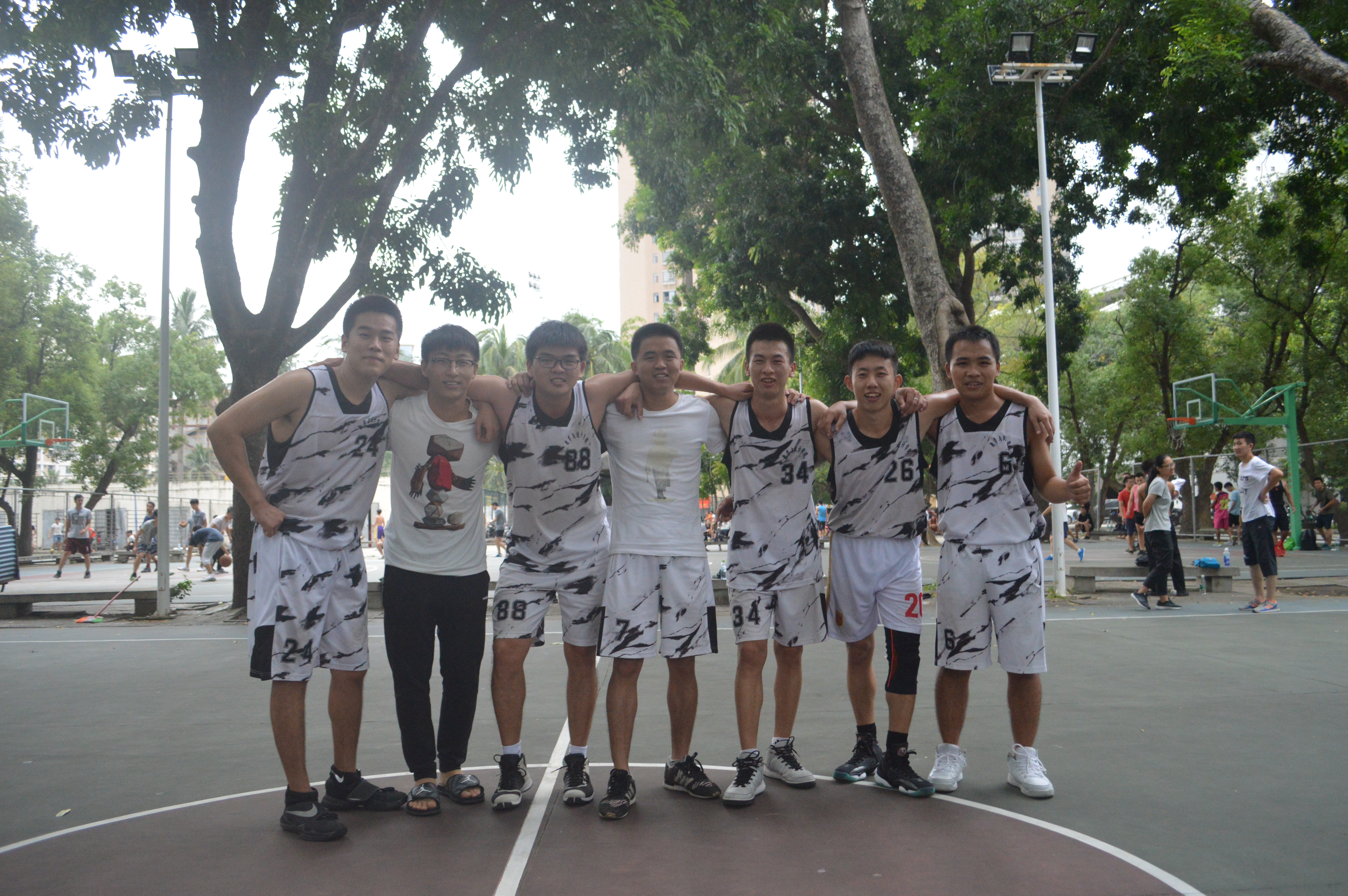 青年之声・记星空游戏官方数学与统计学院 “迎新杯”篮球赛决赛