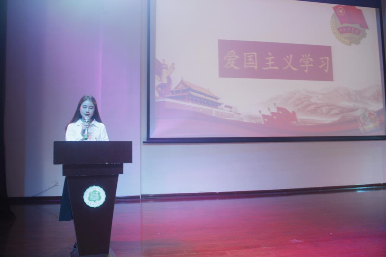 青年之声・记文学院开展悼念袁隆平院士和吴孟超院士活动