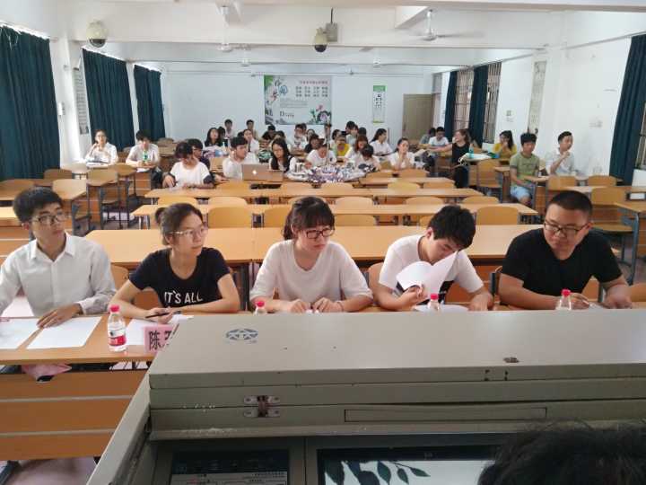 青年之声 ・数学与统计学院志愿青春汇报问答