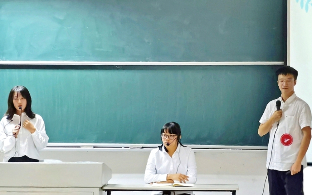 青年之声・记文学院学子申辰子未荣获星空游戏官方第十届大学生教师技能大赛之班主任工作技能决赛文科组第二名