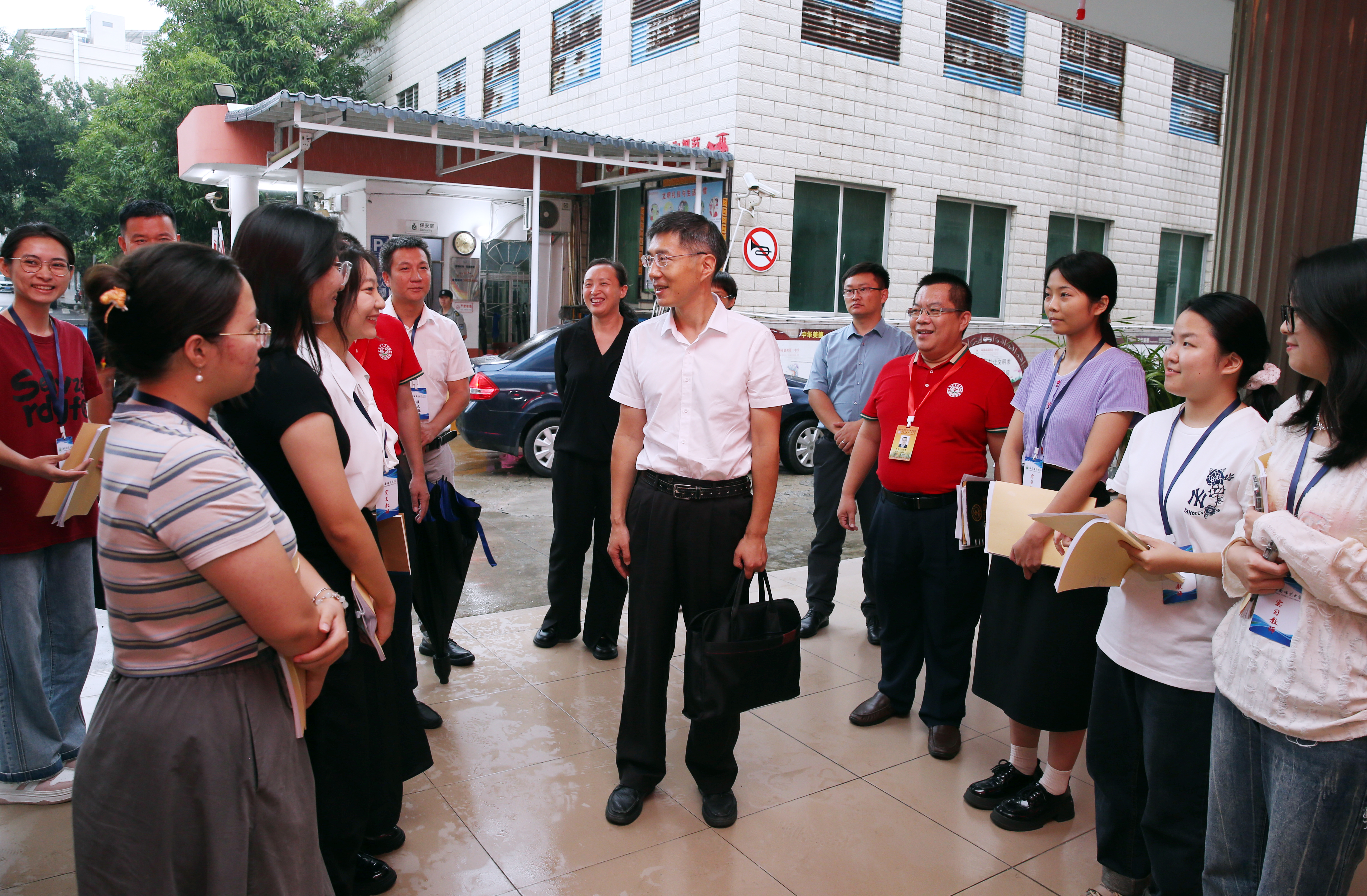 陈相松一行赴文昌、琼海走访慰问教育实习生