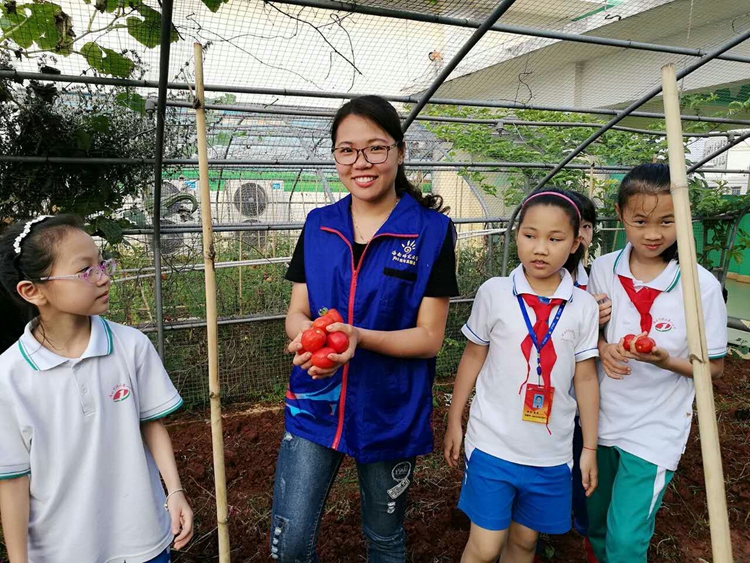 青年之声.生命科学学院举办琼山一小助教活动