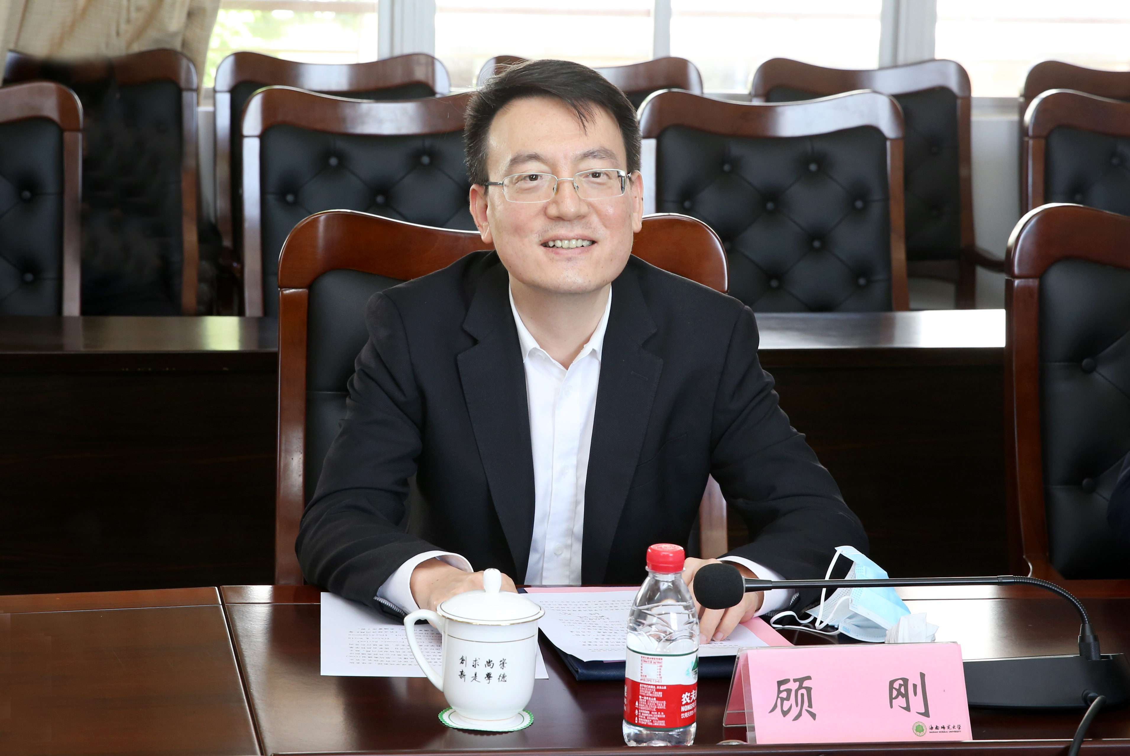 全球食物经济与政策研究院院长、讲席教授樊胜根一行到我校调研座谈