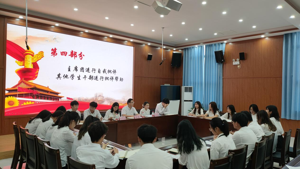 青年之声・马克思主义学院学生会开展“与党史对话，续多彩华章”主题教育活动