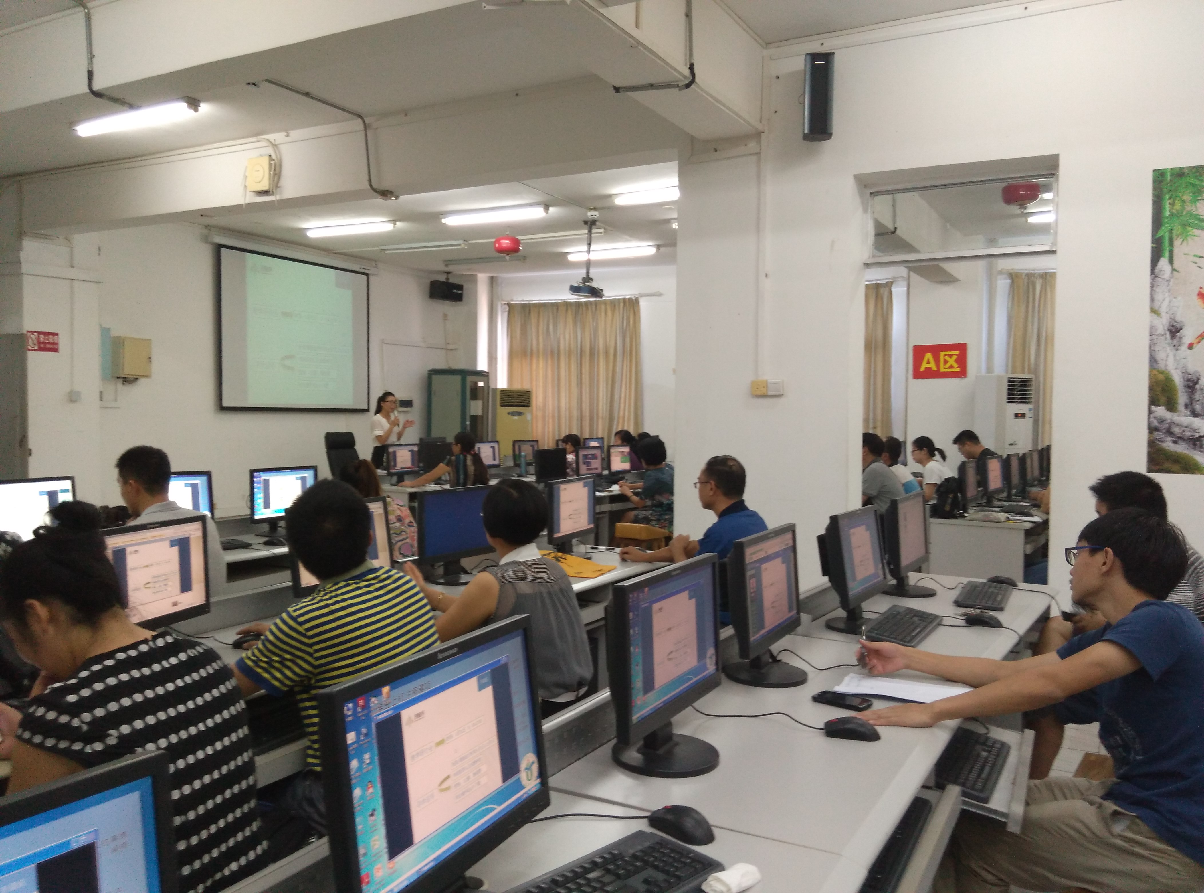 教务处举办智慧树网线上教学资源使用培训