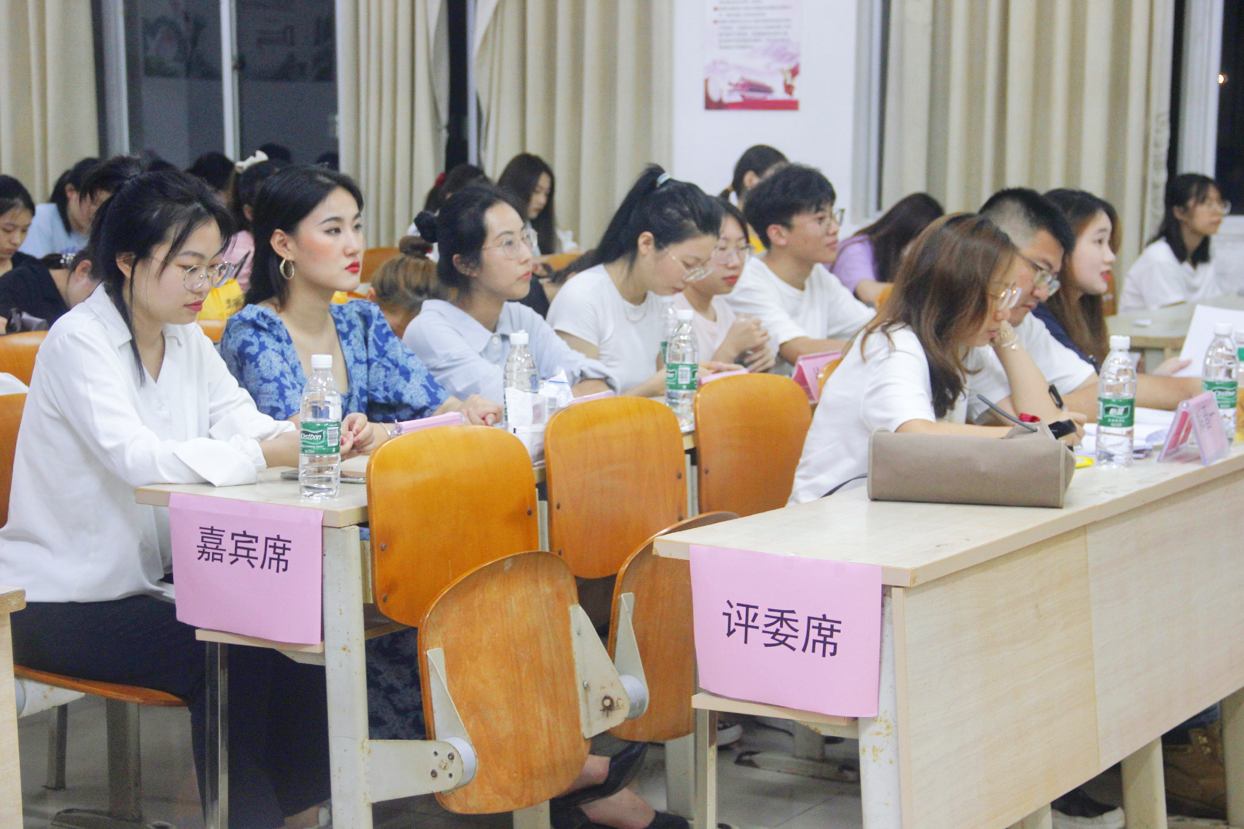 青年之声・记文学院第十二届大学生三笔字大赛