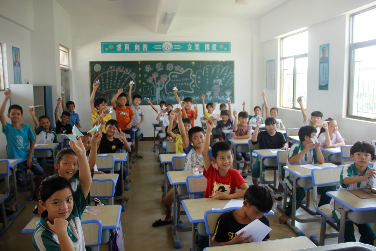 文学院暑期“三下乡”走进定安 盛夏传递满满爱意