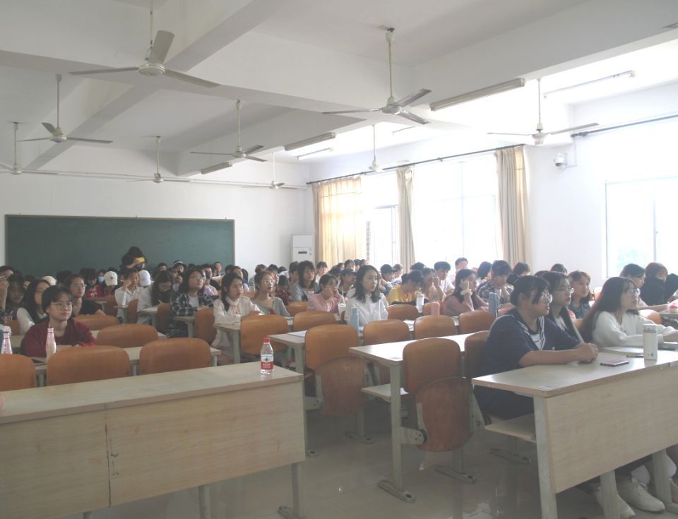 青年之声・记星空游戏官方历史文化学院创新创业实践周系列活动之学术报告・博物馆里我们的那些事