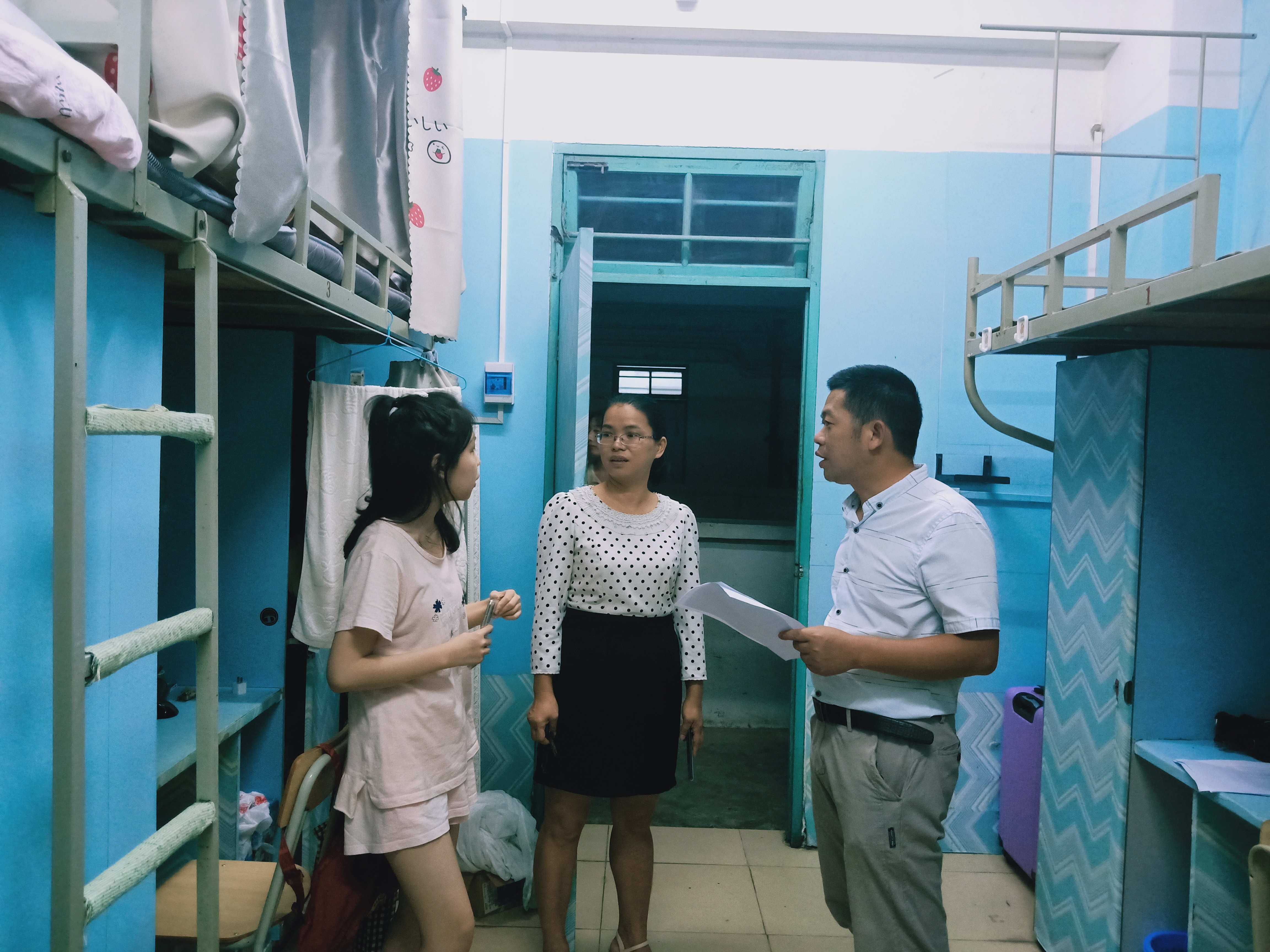 新学期、新气象——学院领导走访学生宿舍