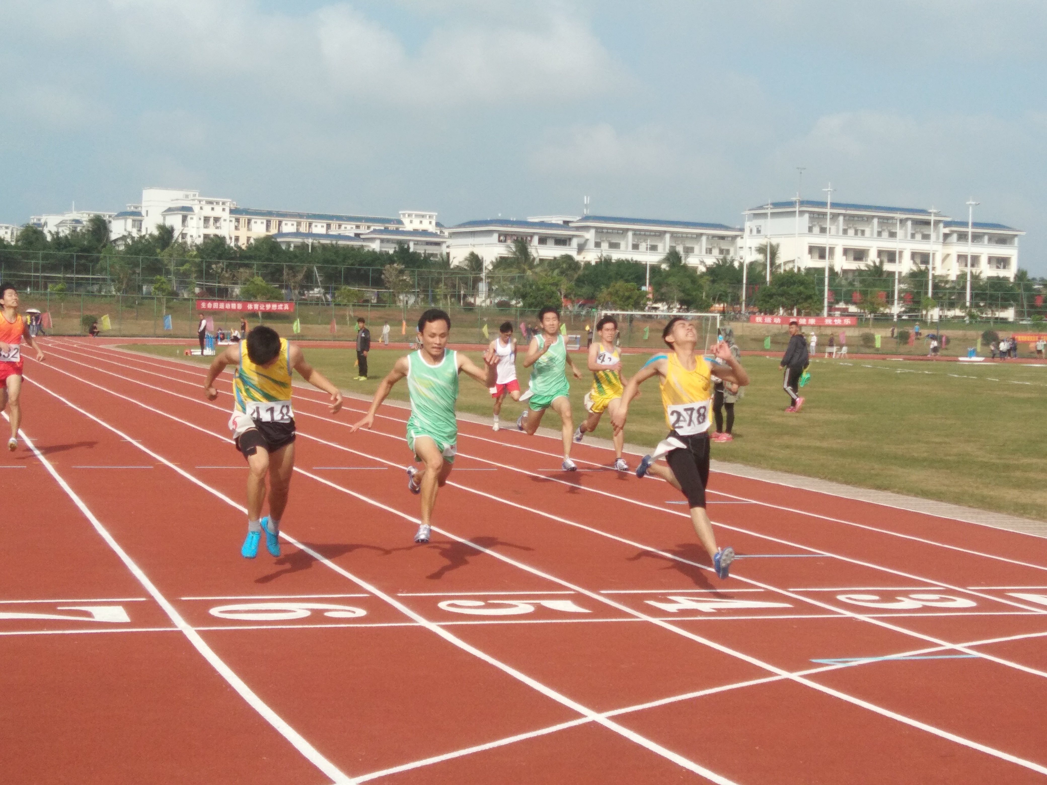 我院在第33届校运动会中喜获佳绩