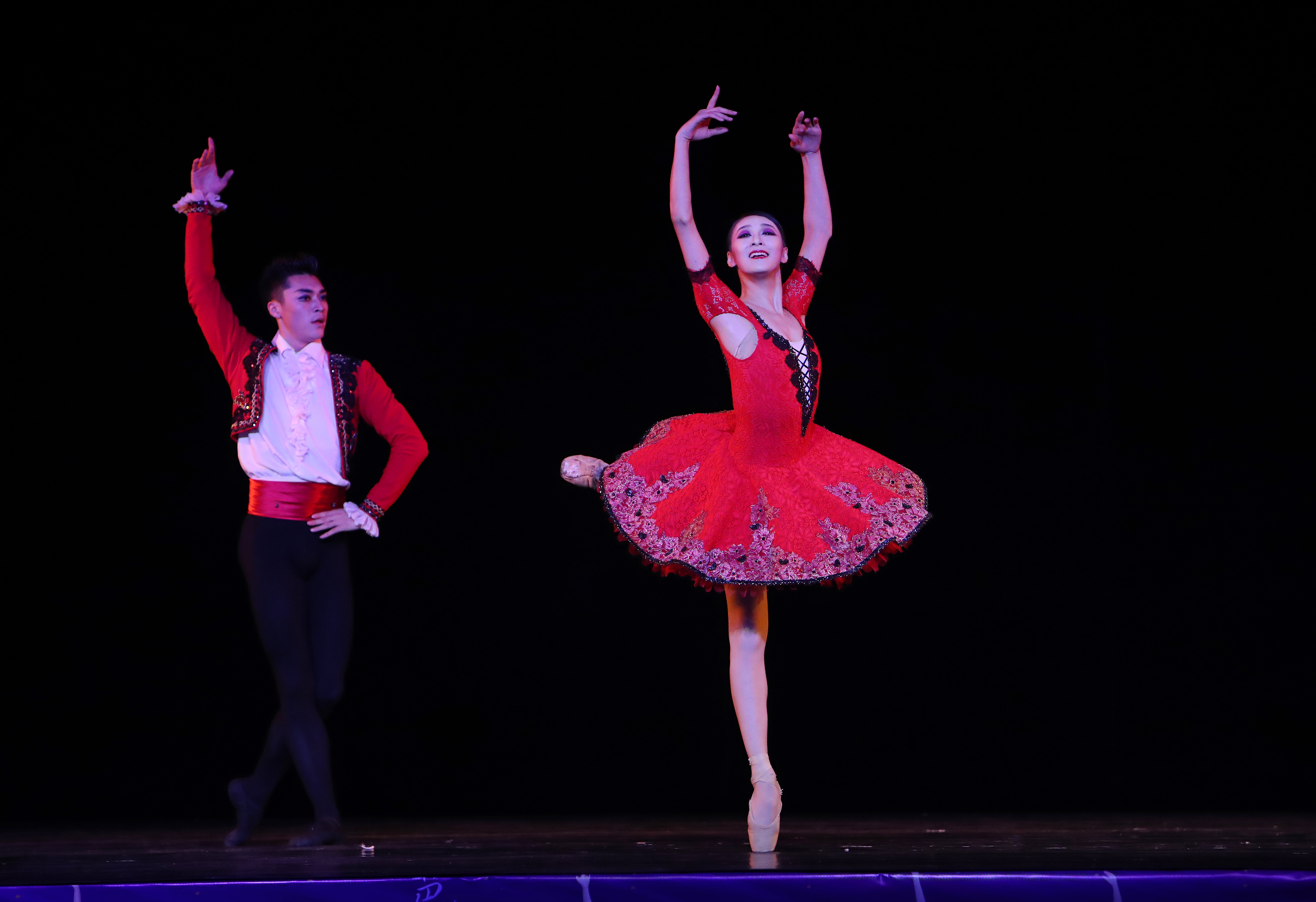 2018高雅艺术进校园——辽宁芭蕾舞团走进我校进行专场演出