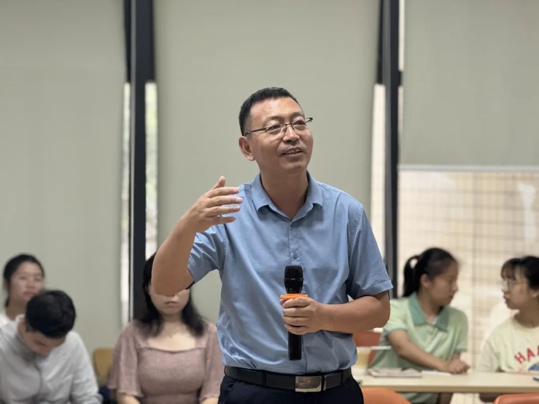 晓剑书斋论坛第十二期：章佩岚主讲“沉舟侧畔――古代海上丝绸之路文化遗存与南海区域