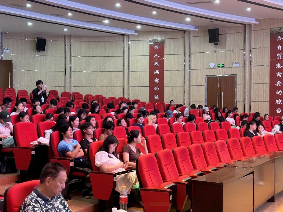 晓剑书斋论坛第十三期：杨道主讲“写作是一个‘向内探寻’的过程”