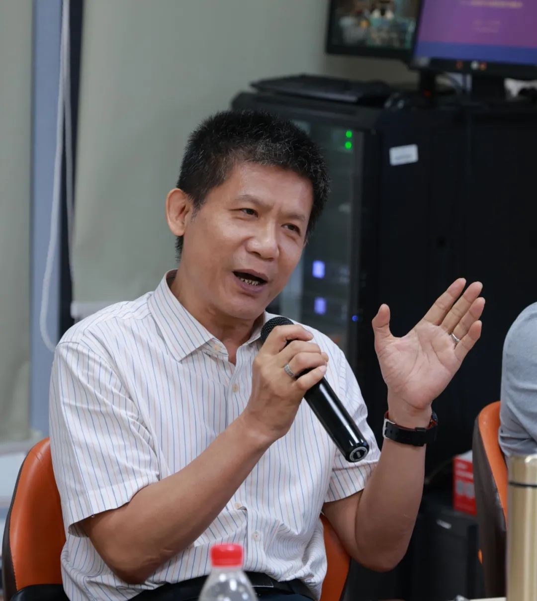 晓剑书斋论坛之张兴吉主讲“近现代海南史料趣谈”