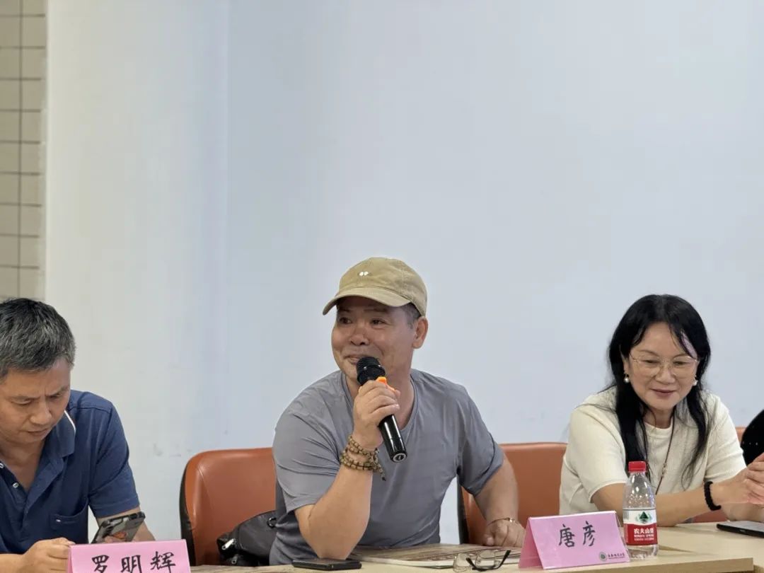 第十四期晓剑书斋论坛：李公羽主讲“海南建省初期报纸新闻工作回顾与研究”