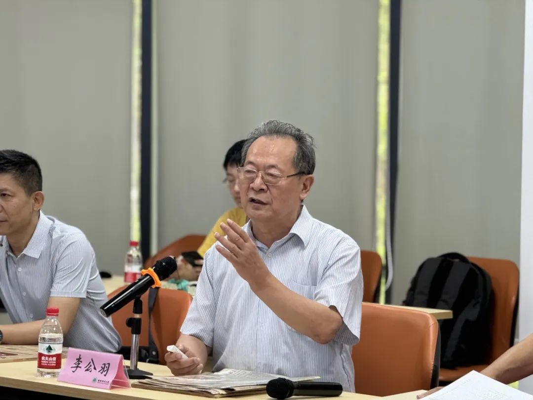 第十四期晓剑书斋论坛：李公羽主讲“海南建省初期报纸新闻工作回顾与研究”