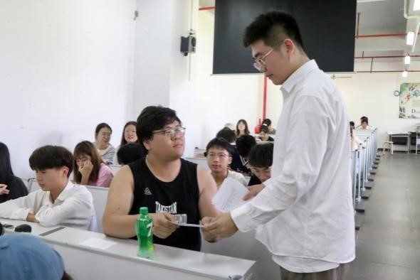 美术学院召开第二十九届学生代表大会