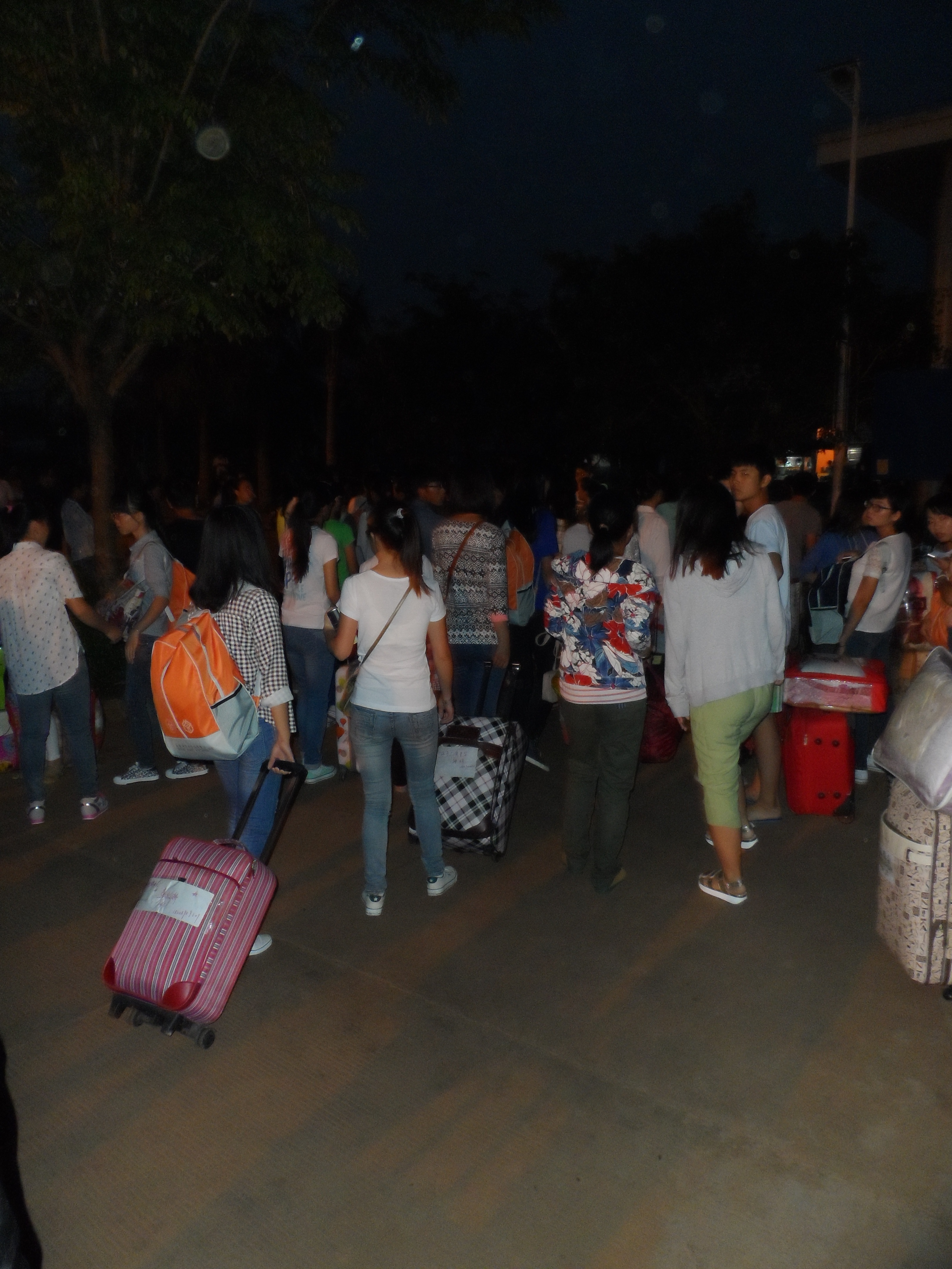 外国语学院组织送别顶岗支教学生