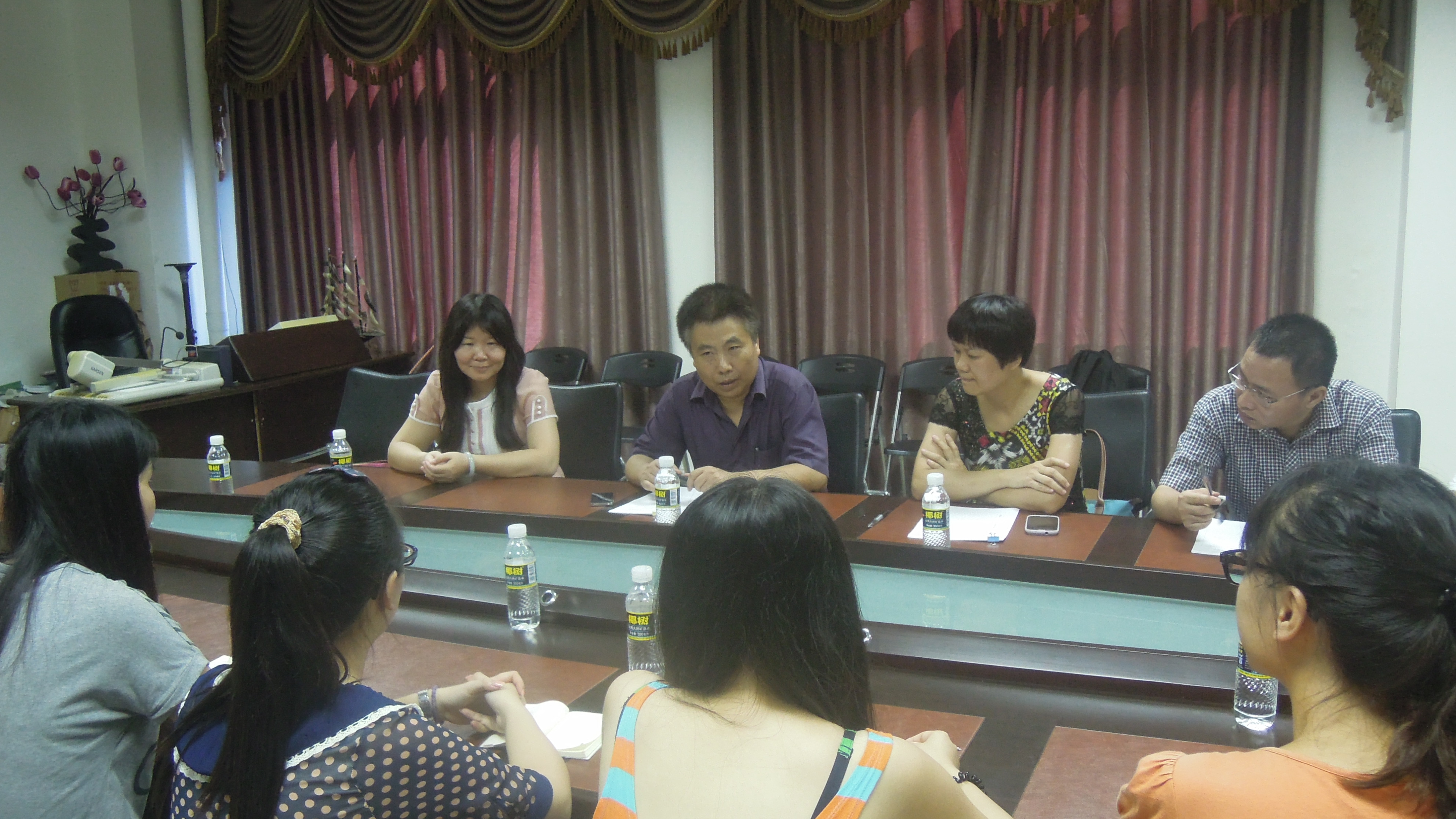 外国语学院举办2014年博鳌亚洲论坛年会志愿者交流总结会