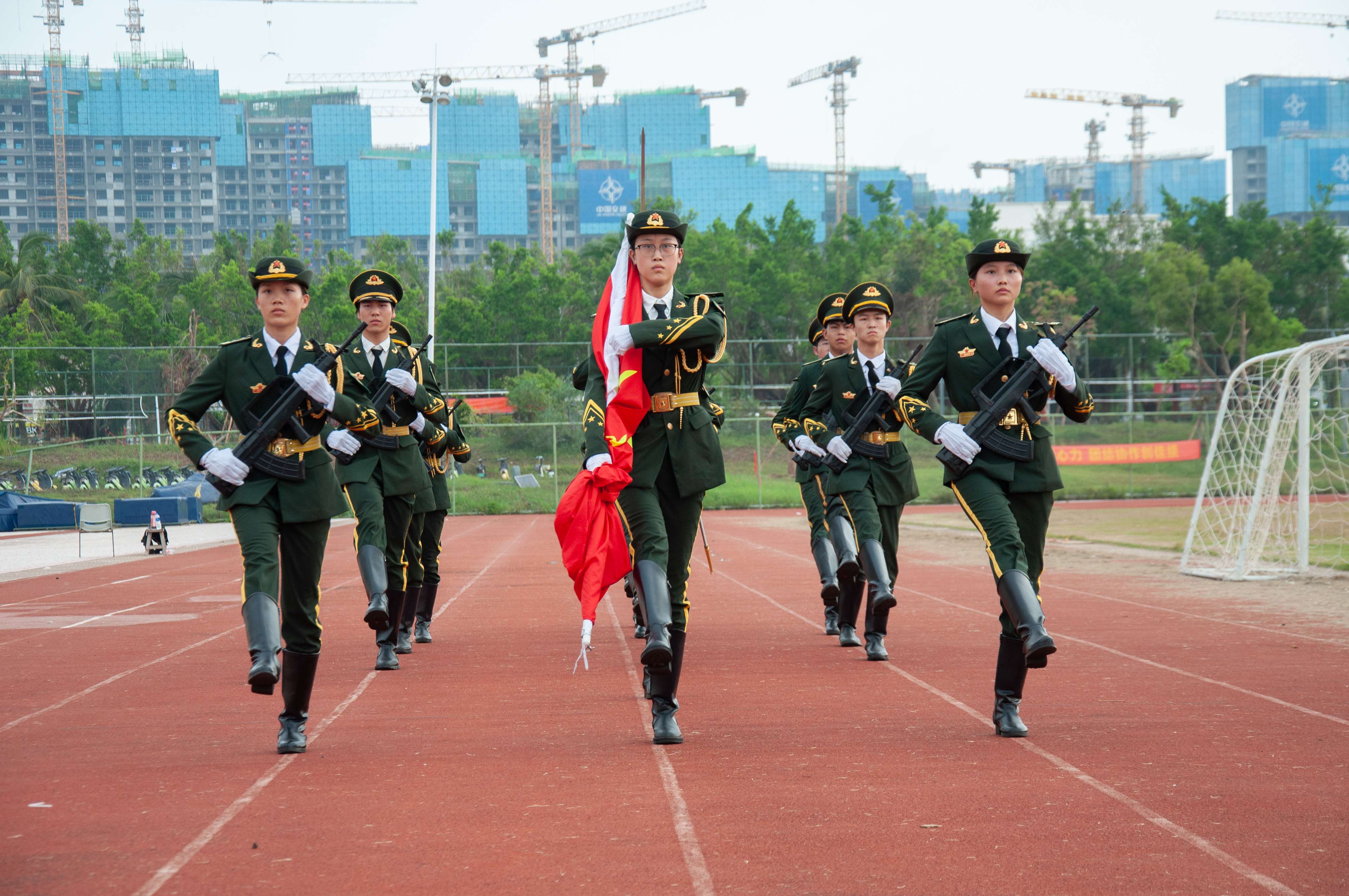 星空游戏官方举行庆祝新中国成立75 周年升旗仪式