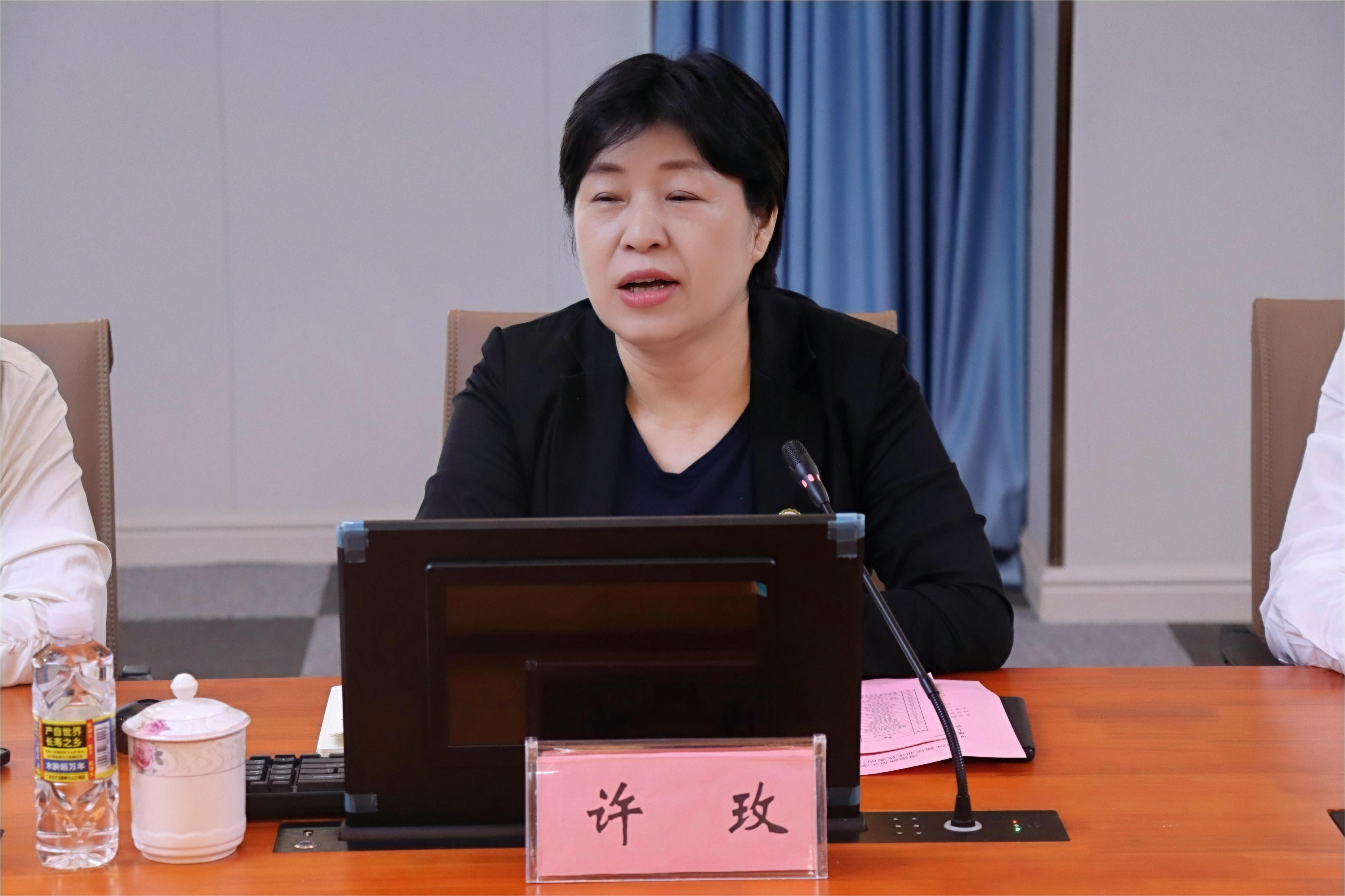 许玫为2024届毕业生代表授课