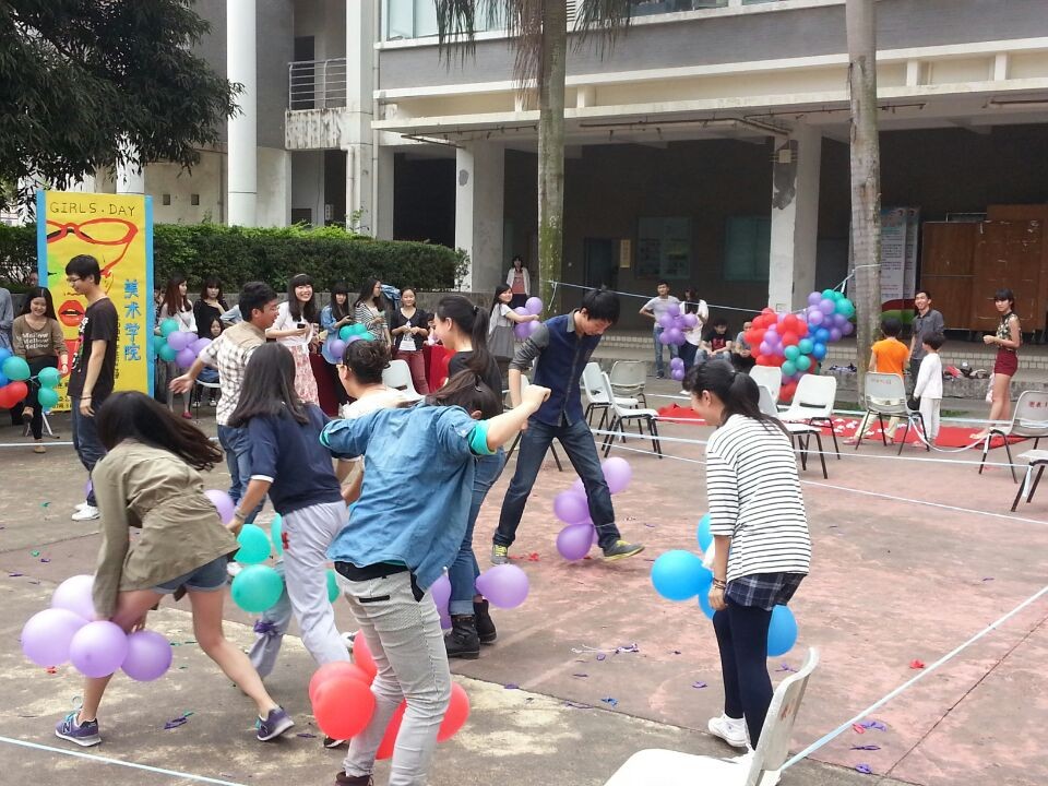 炫彩青春，秀出自我――记美术学院女生节系列活动