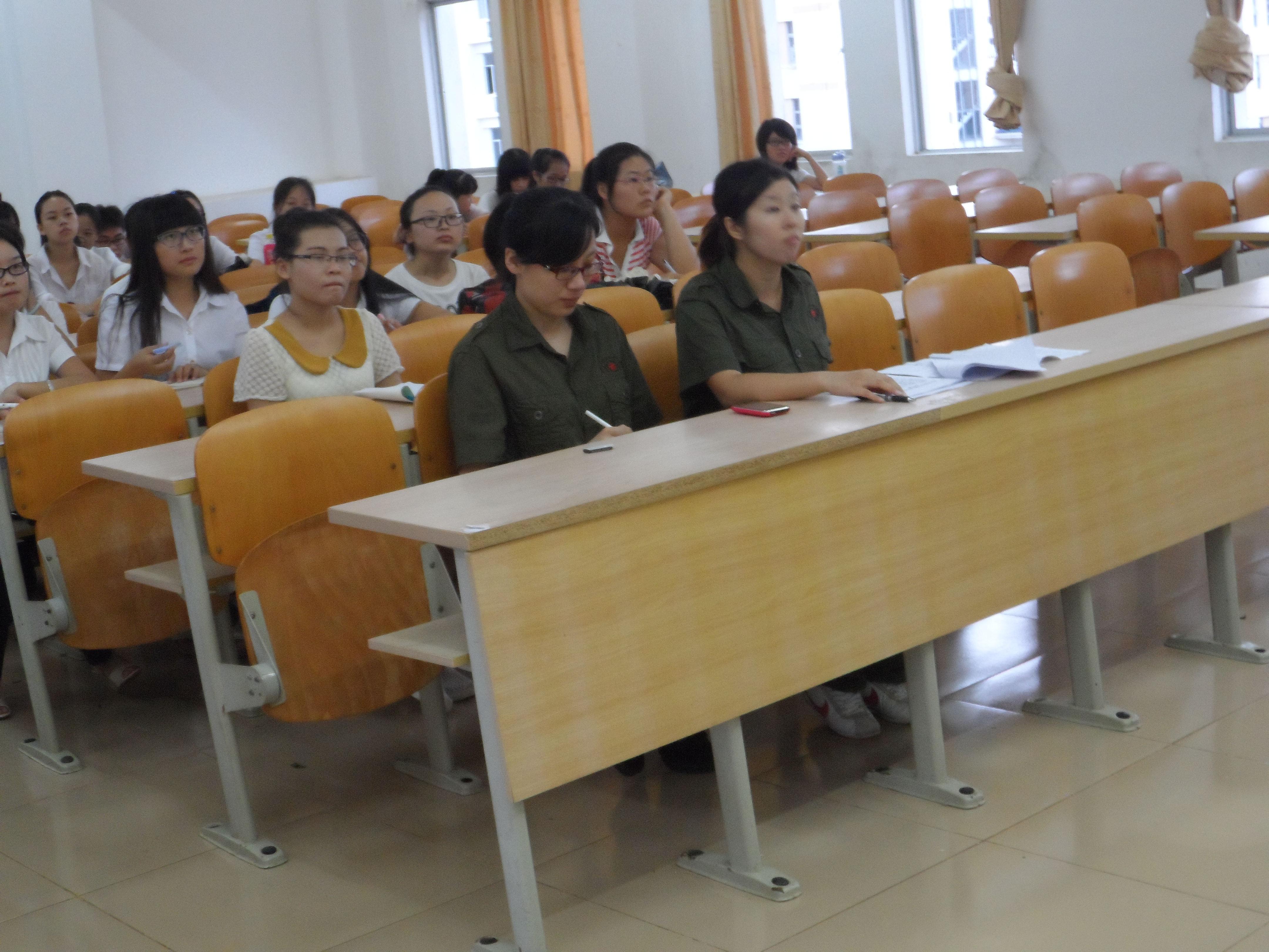 跨时代的精神传承――记教育科学学院学习习总书记讲话精神 