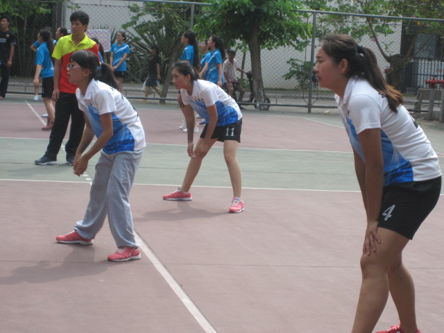 青春年华，我们与球共舞――记“欢送杯”生命科学学院女生排球赛