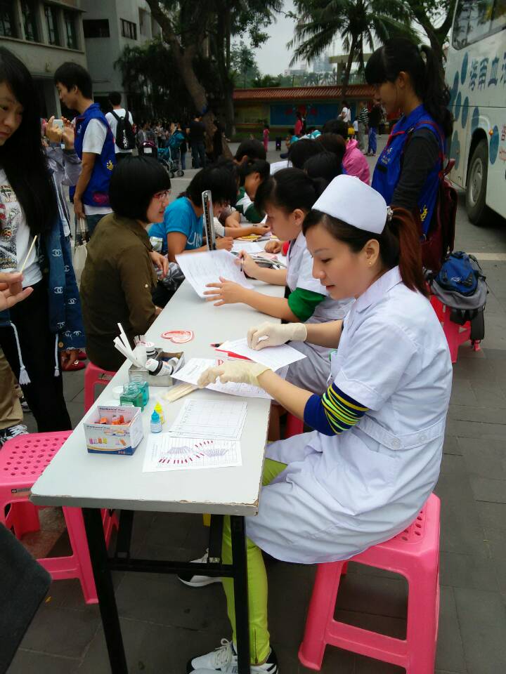 捐献“青春热血”，彩绘人生画卷――――记物电学院无偿献血活动