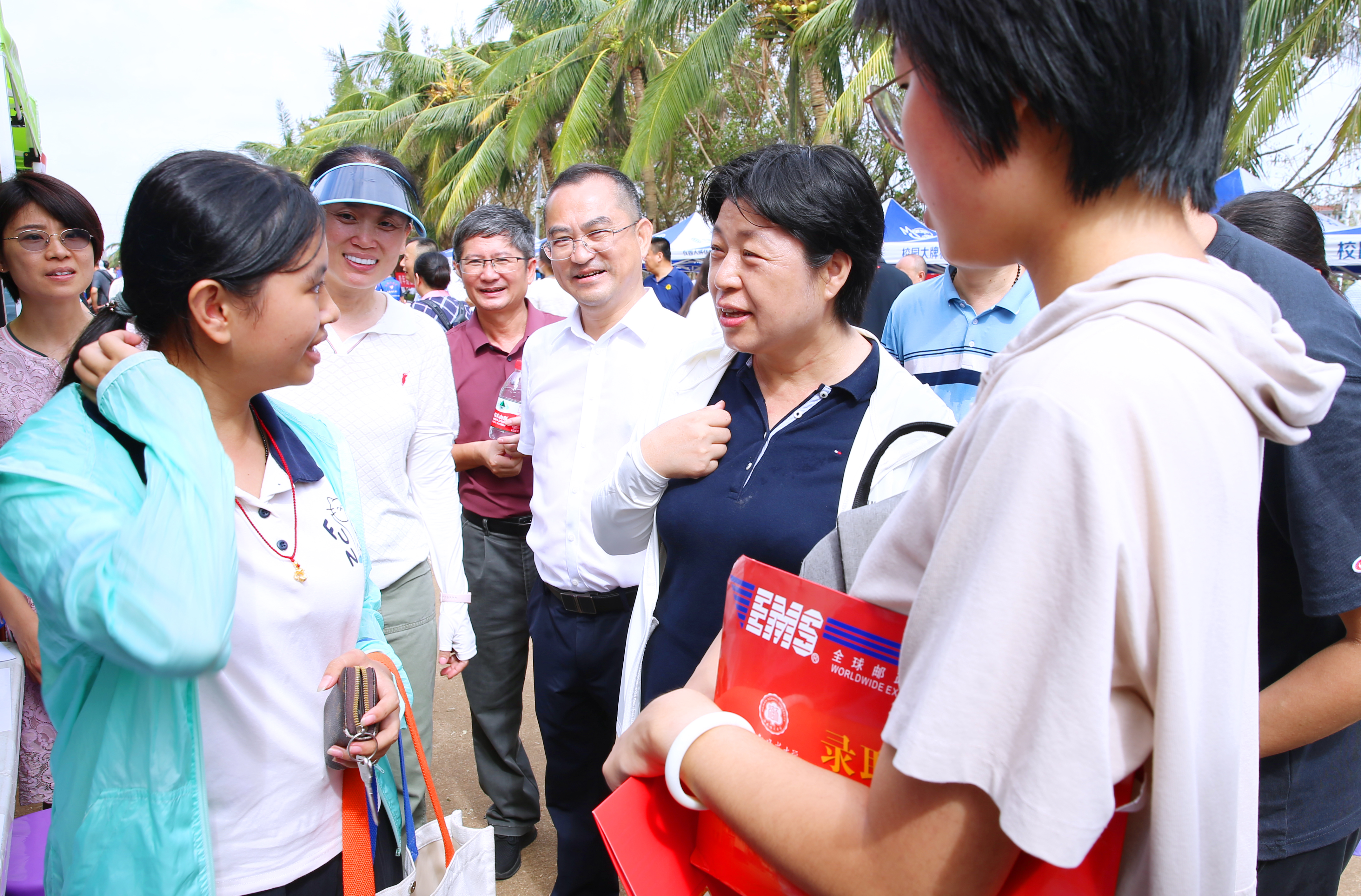 星空游戏官方2024级新生来校报到