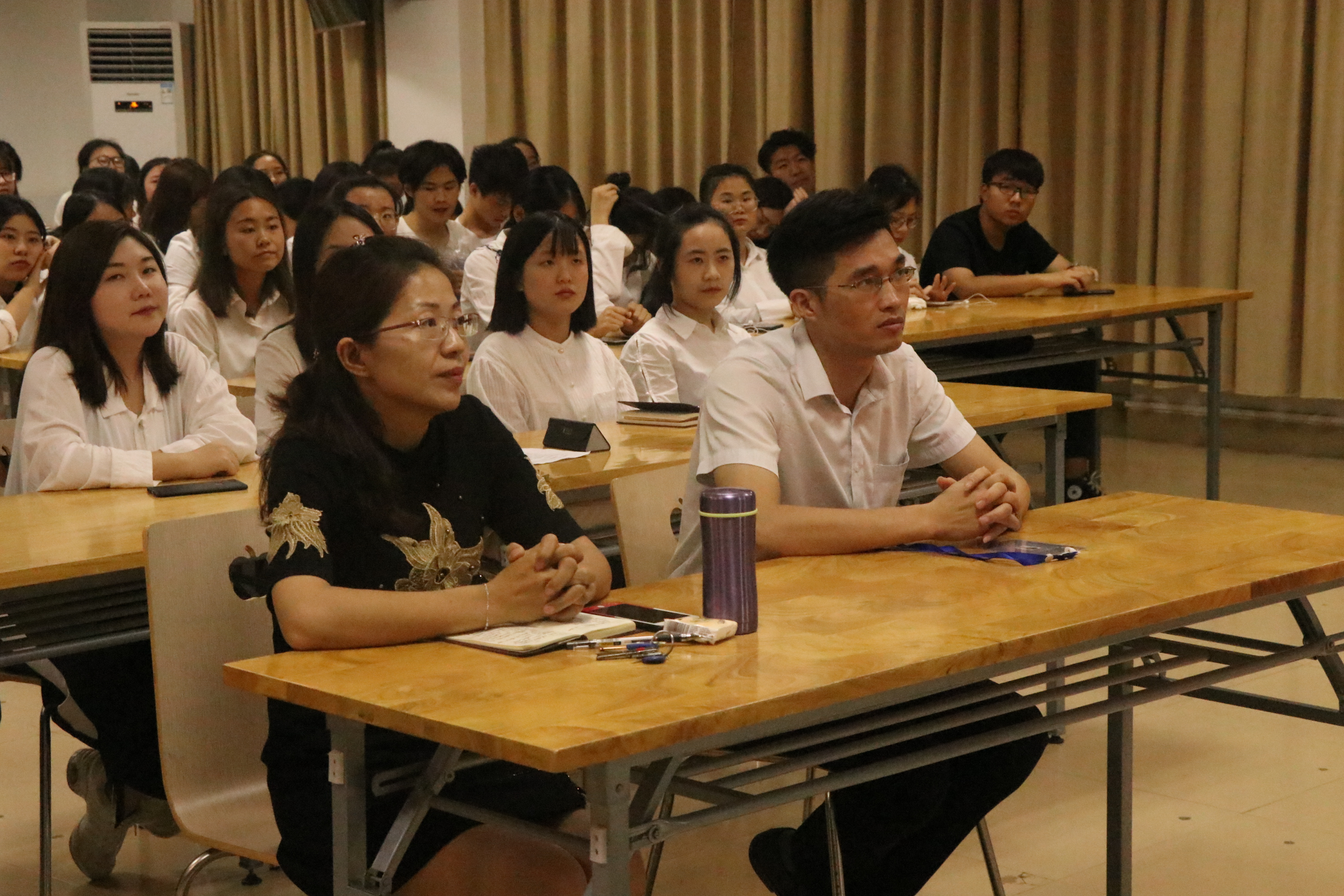 青年之声・总结过去，开创新局―记新闻学院团委2018年工作总结报告会