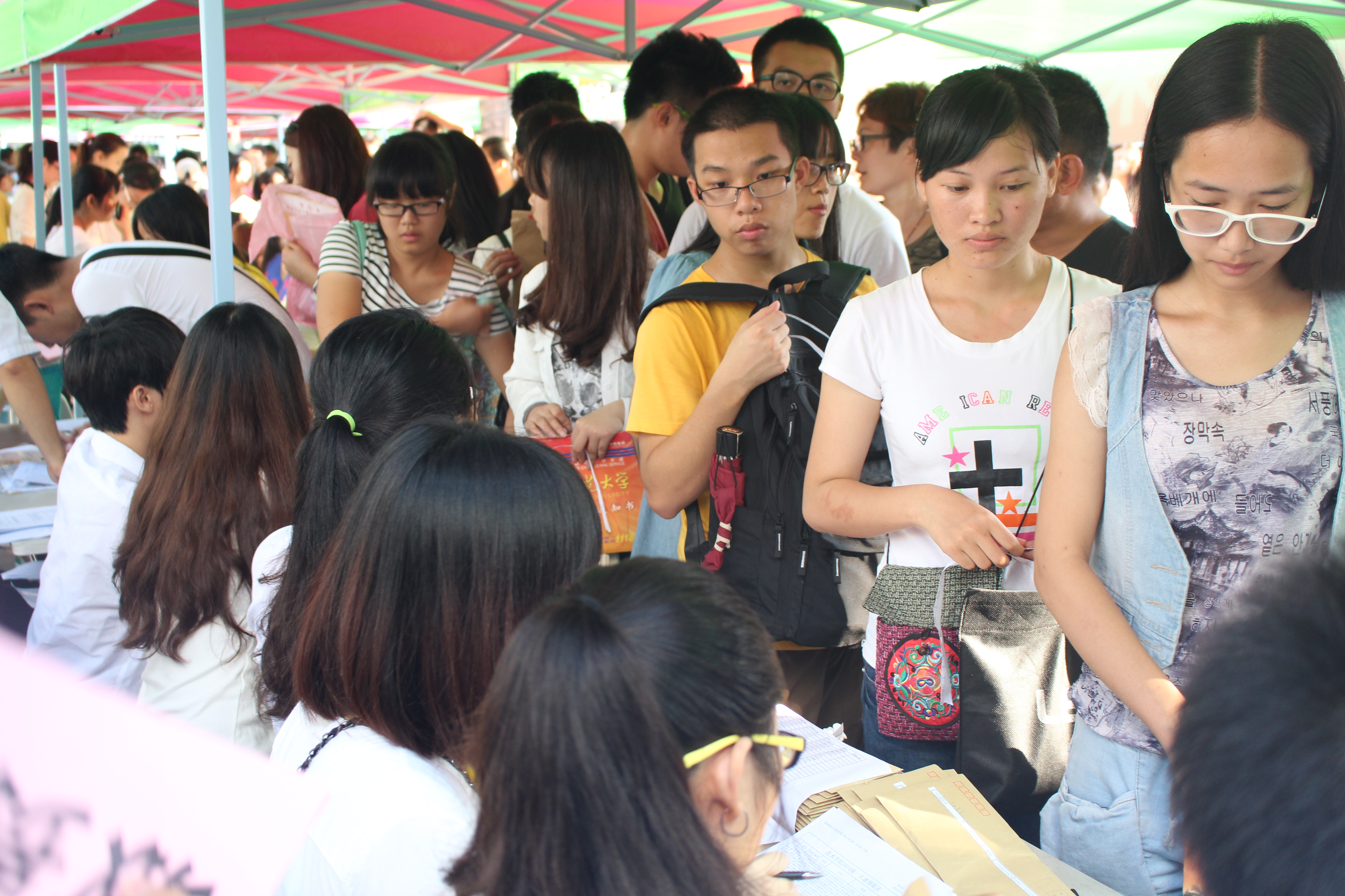 展美院风采，绽放青春活力――记美术学院迎新工作圆满成功