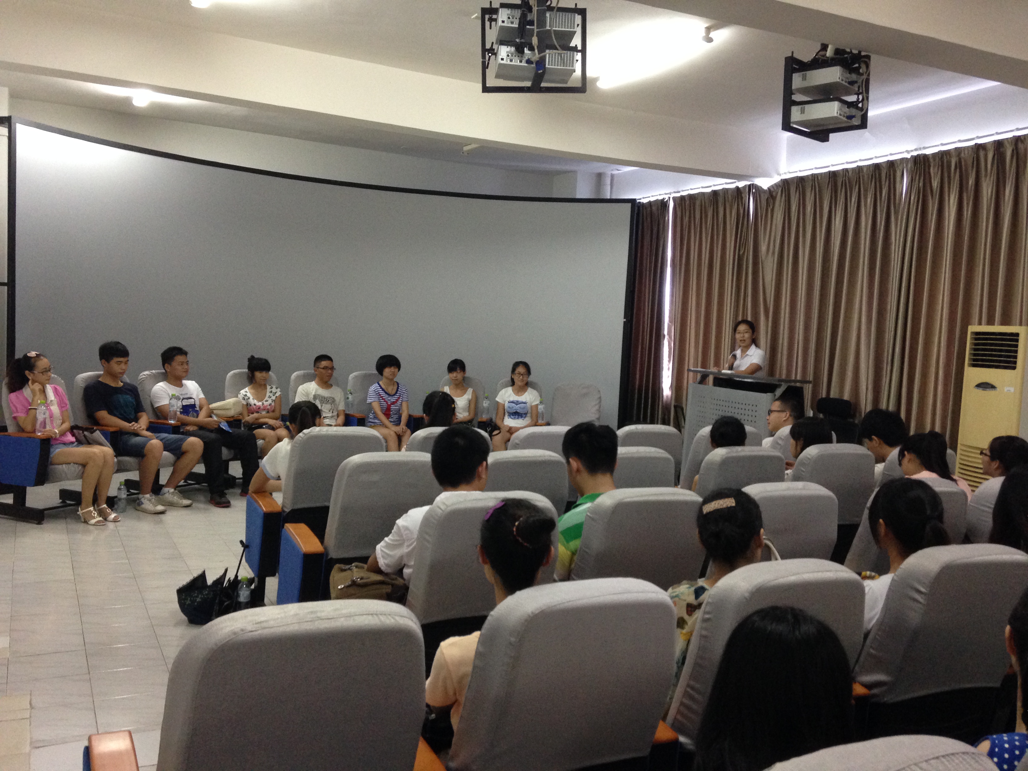 “考研面对面”―记地理与旅游学院考研经验交流会