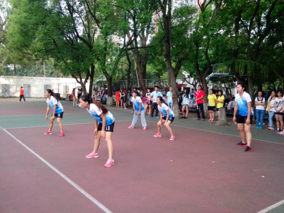 旗开得胜 首战告捷――记生科院男篮女排比赛