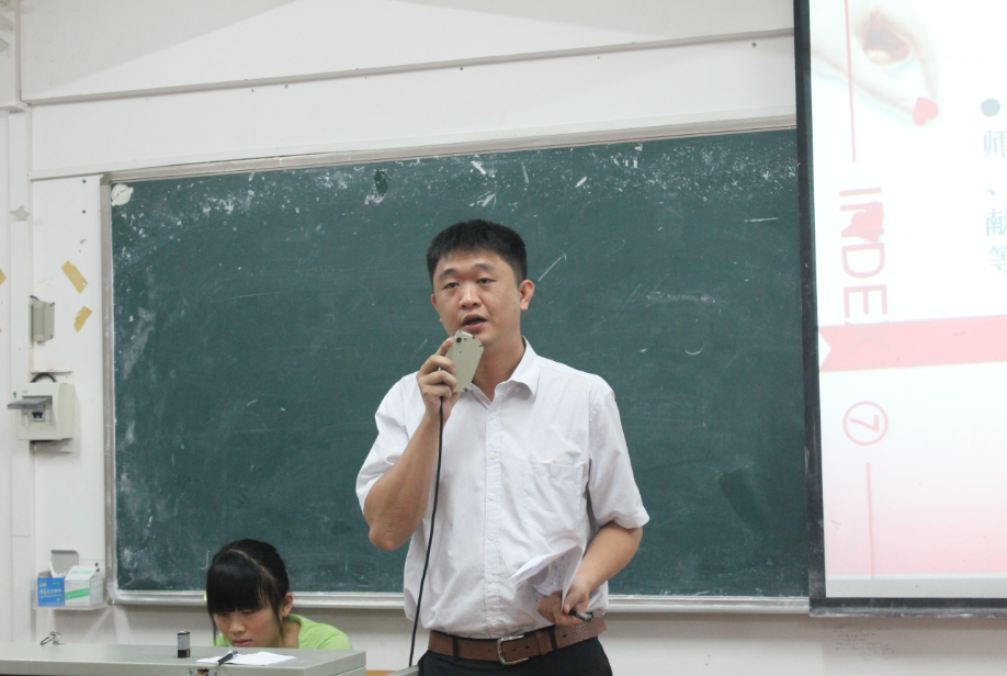 生命呼唤血液，爱心需要奉献――记阳光青年志愿者协会无偿献血座谈会