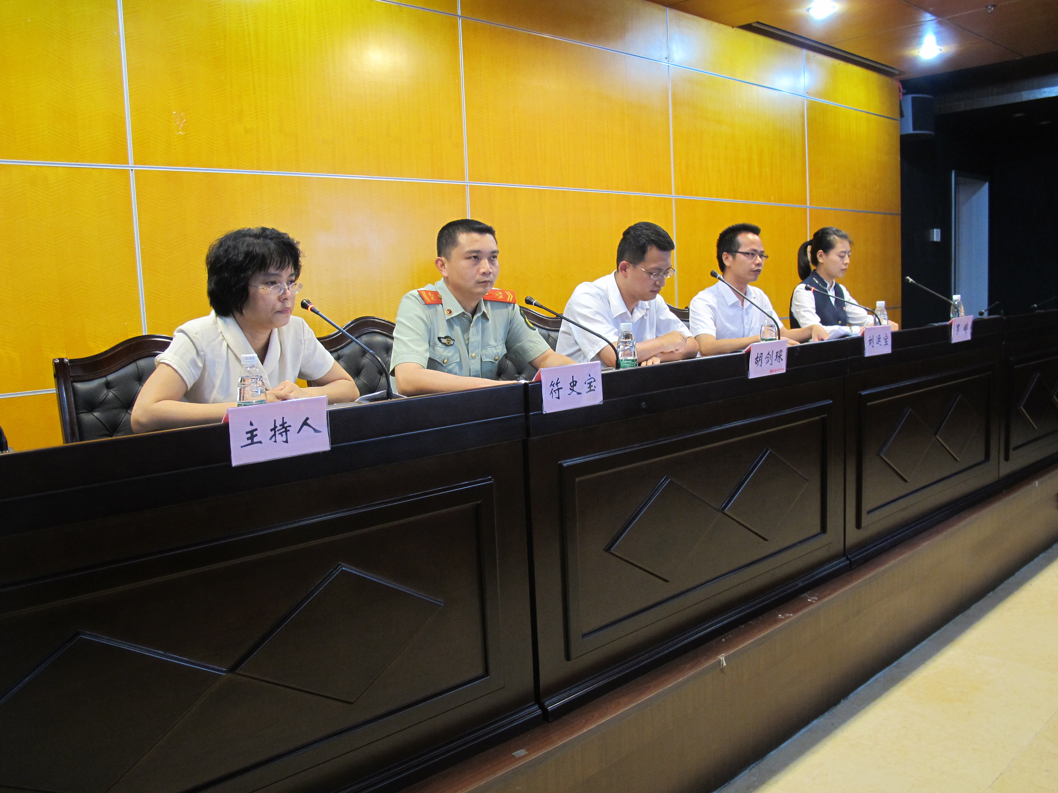 共青团海南省委“我的中国梦―奋斗的青春最美丽”分享团星空游戏官方大学分享会