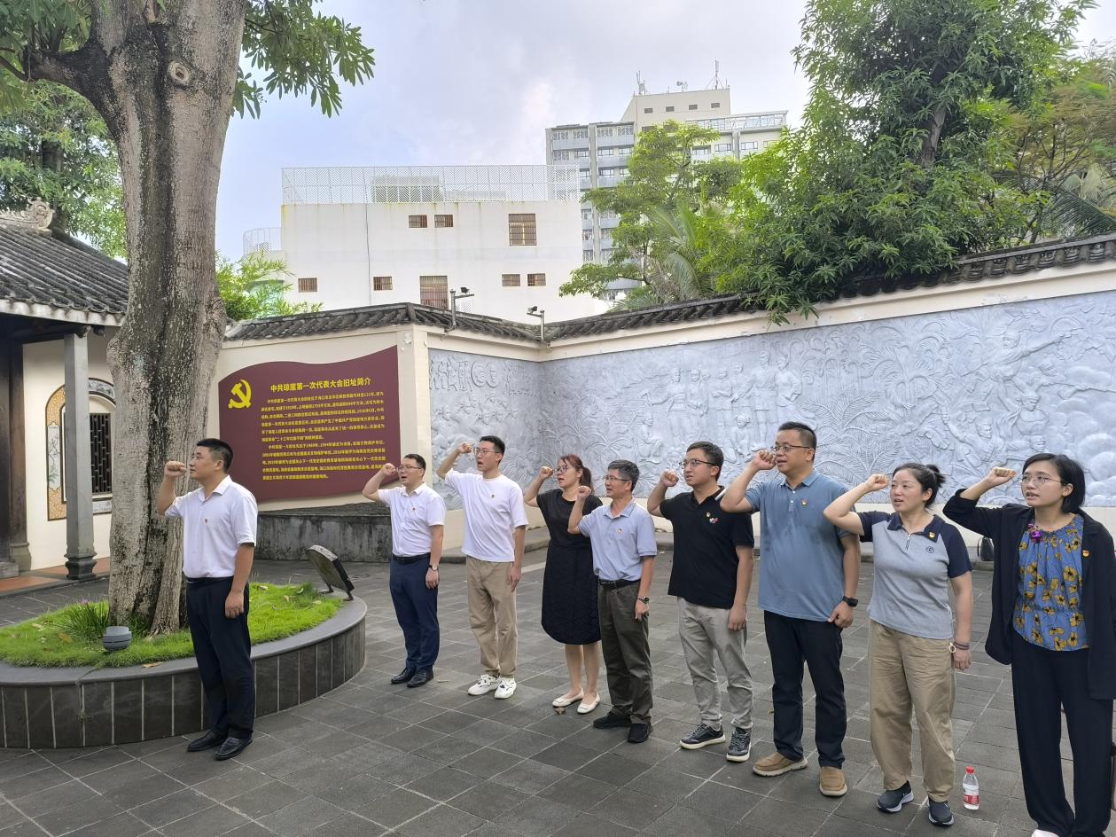 研究生学院教工党支部开展党建活动