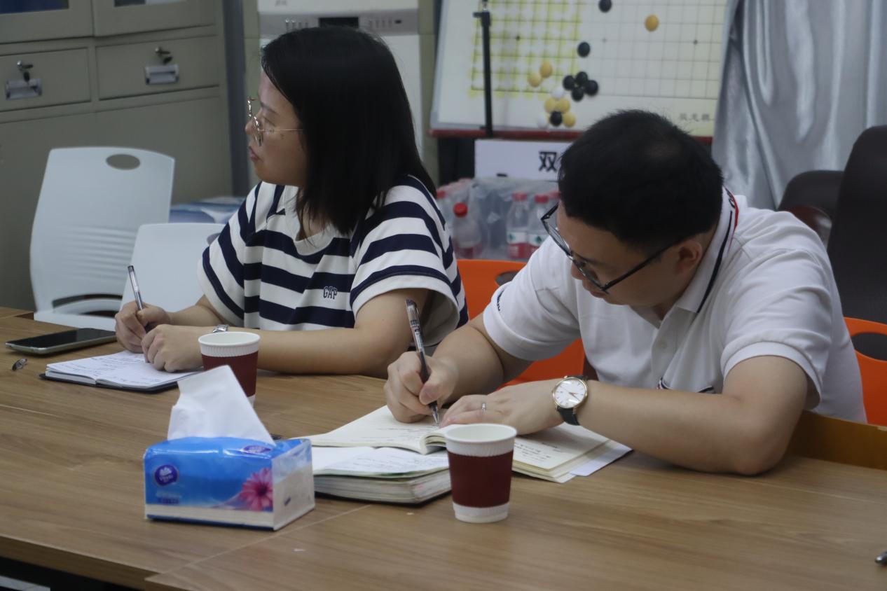 我院开展党委书记讲党纪学习教育专题党课活动